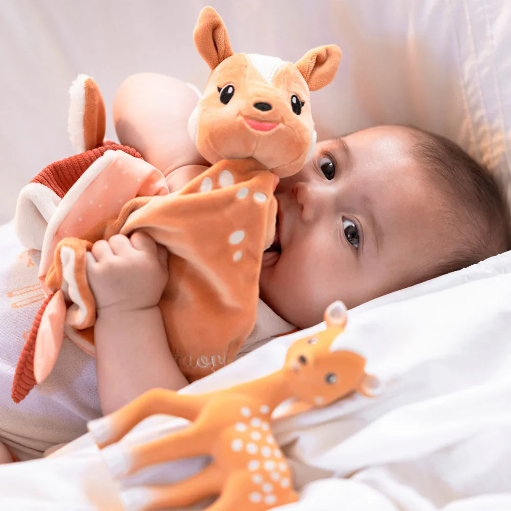 Sophie La Girafe - Fanfan the Fawn Comforter Gift Set - Image 4