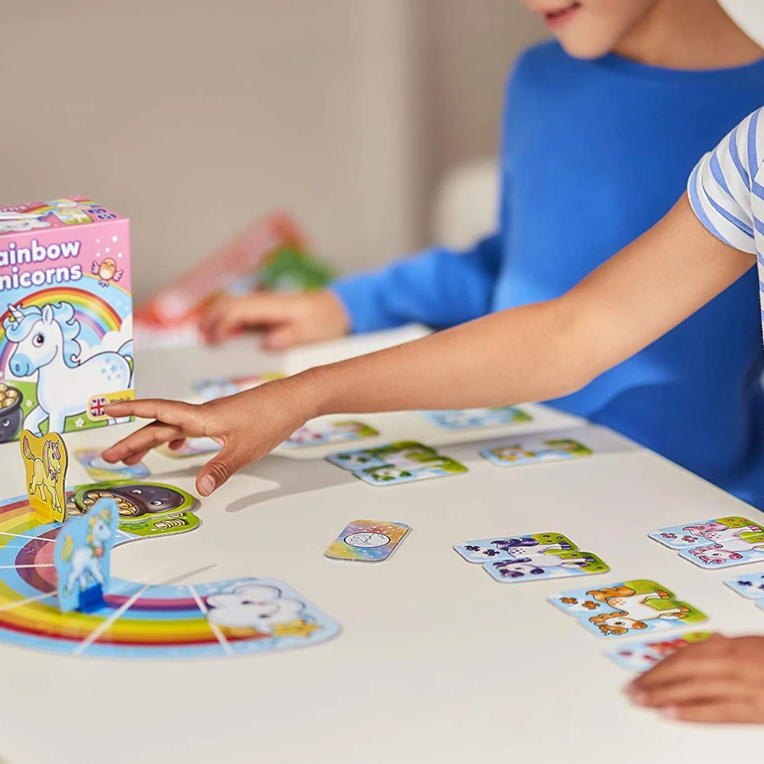 Orchard Toys Rainbow Unicorns Game - Image 4