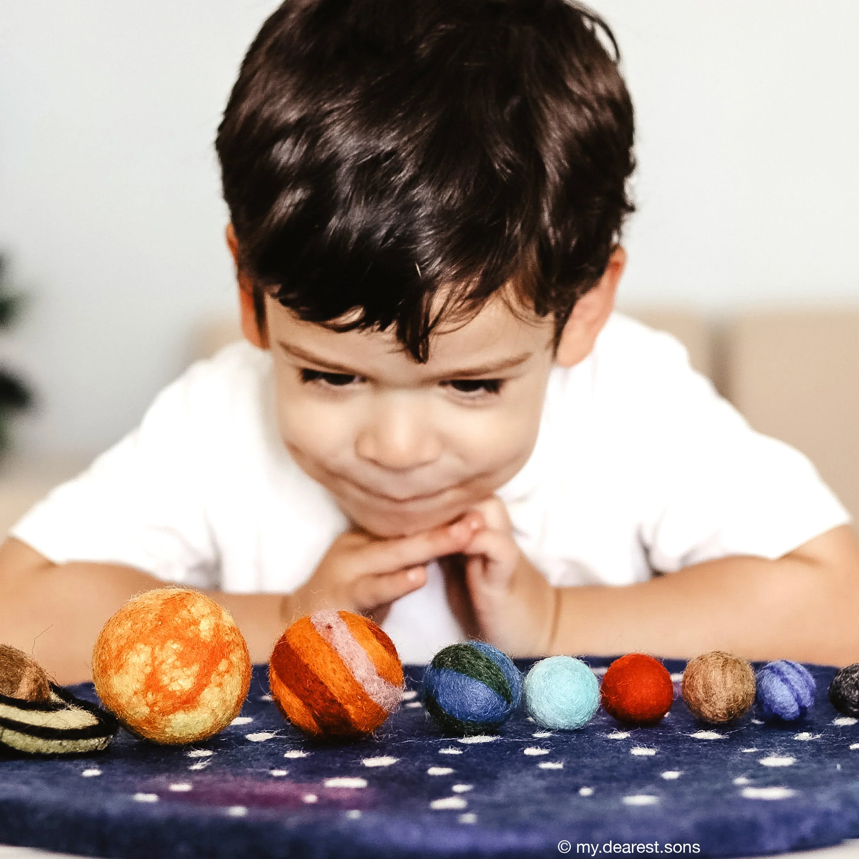 Tara Treasures - Solar System Outer Space Play Mat with Felt Planets - Image 7